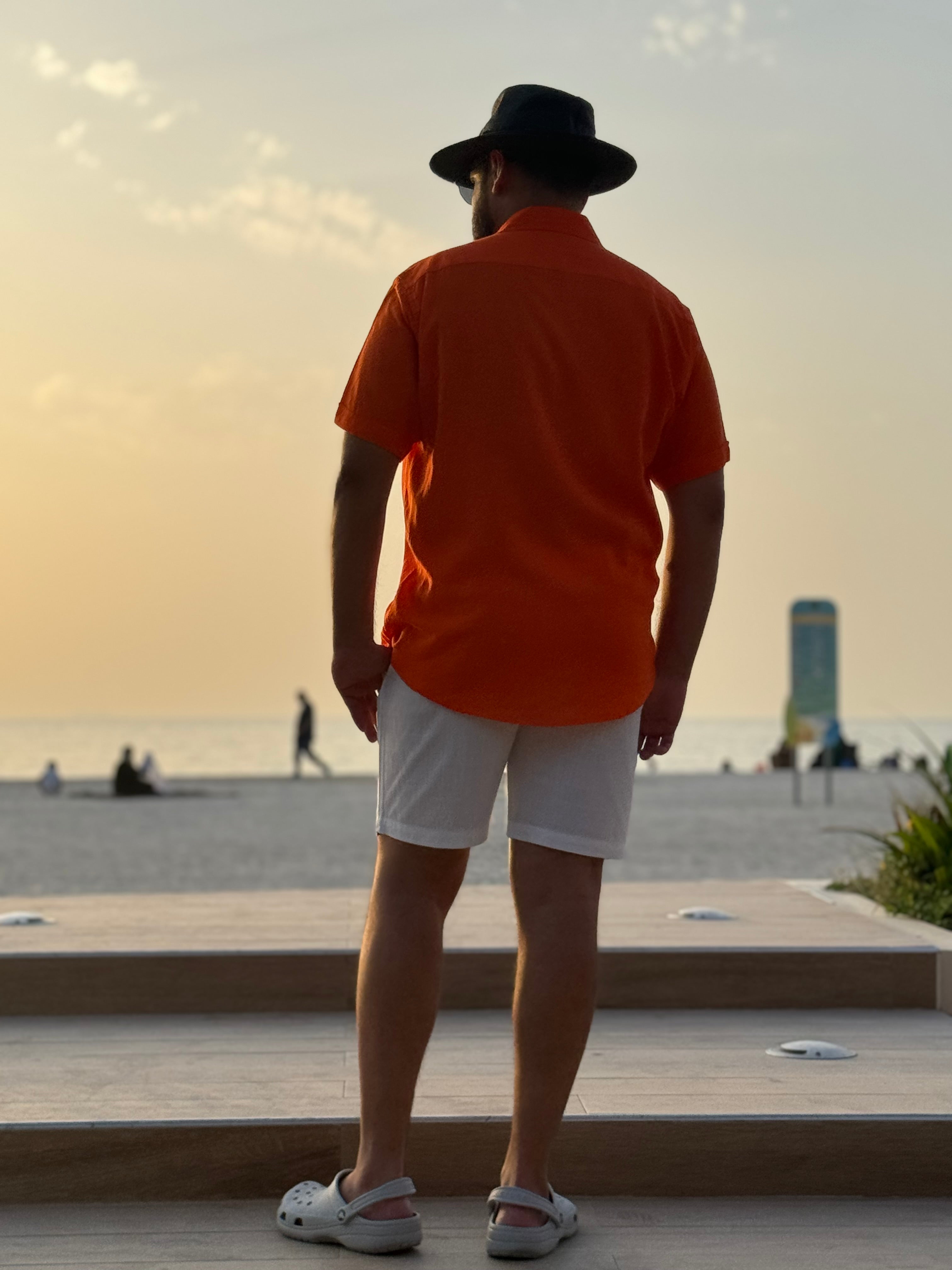 Tshirt and short ( Orang with white short