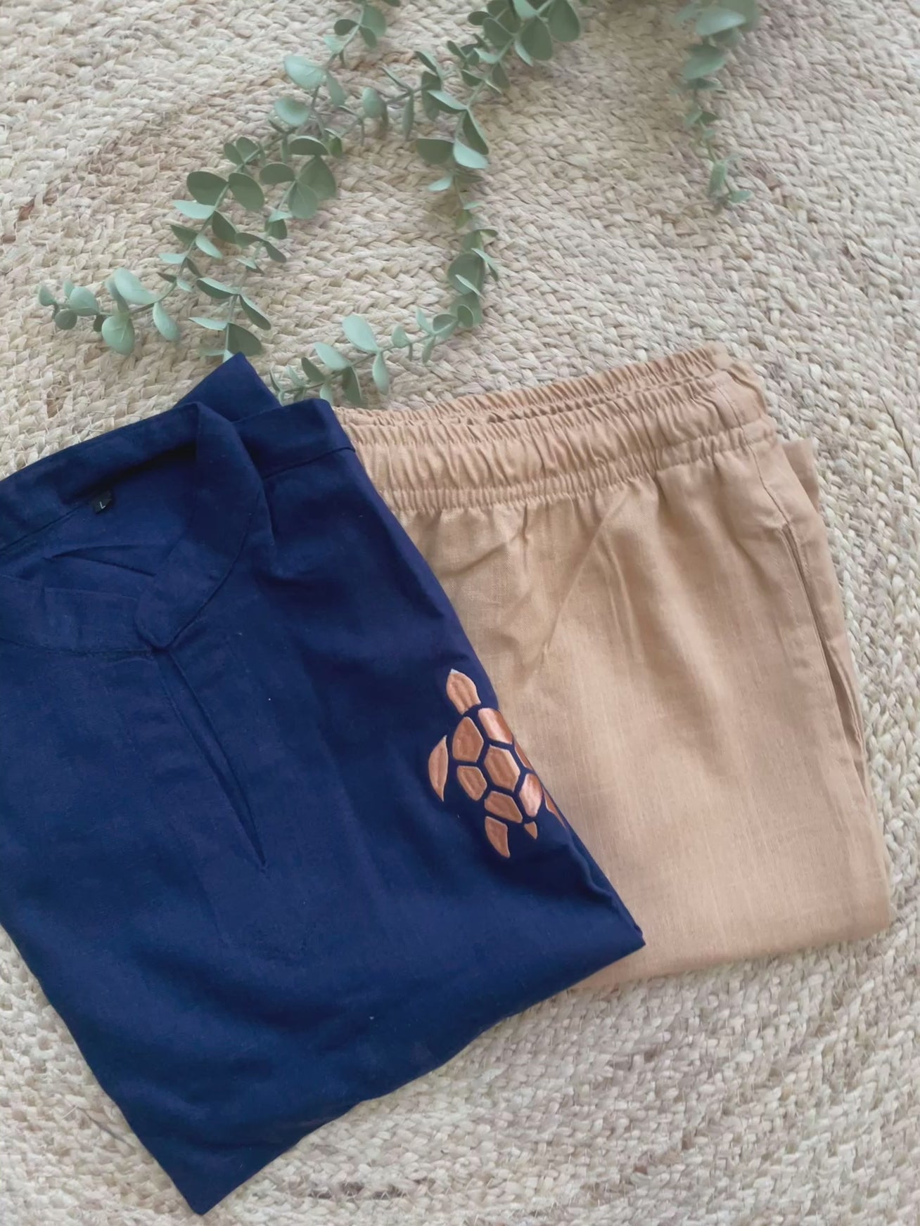 Iinen Tshirt and short - for men